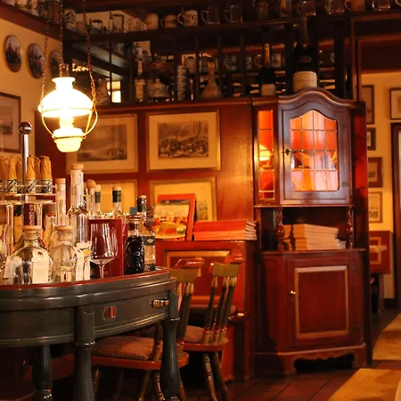 Hotel Historischer Krug 4*