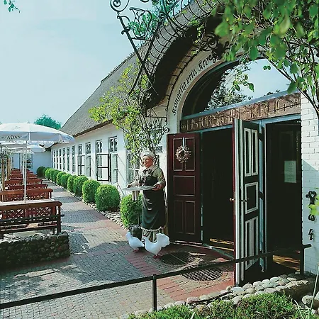 Historischer Krug Oversø