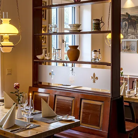 Hotel Historischer Krug 4*